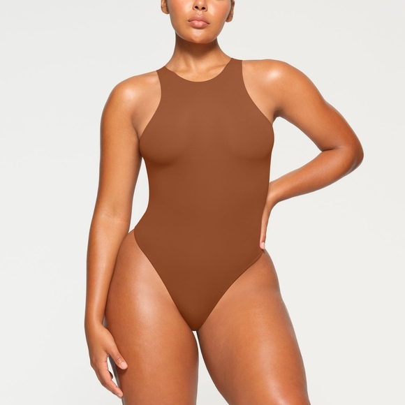 SKIMS Tops - SKIMS▪️Fits Everybody High Neck Bodysuit in Bronze